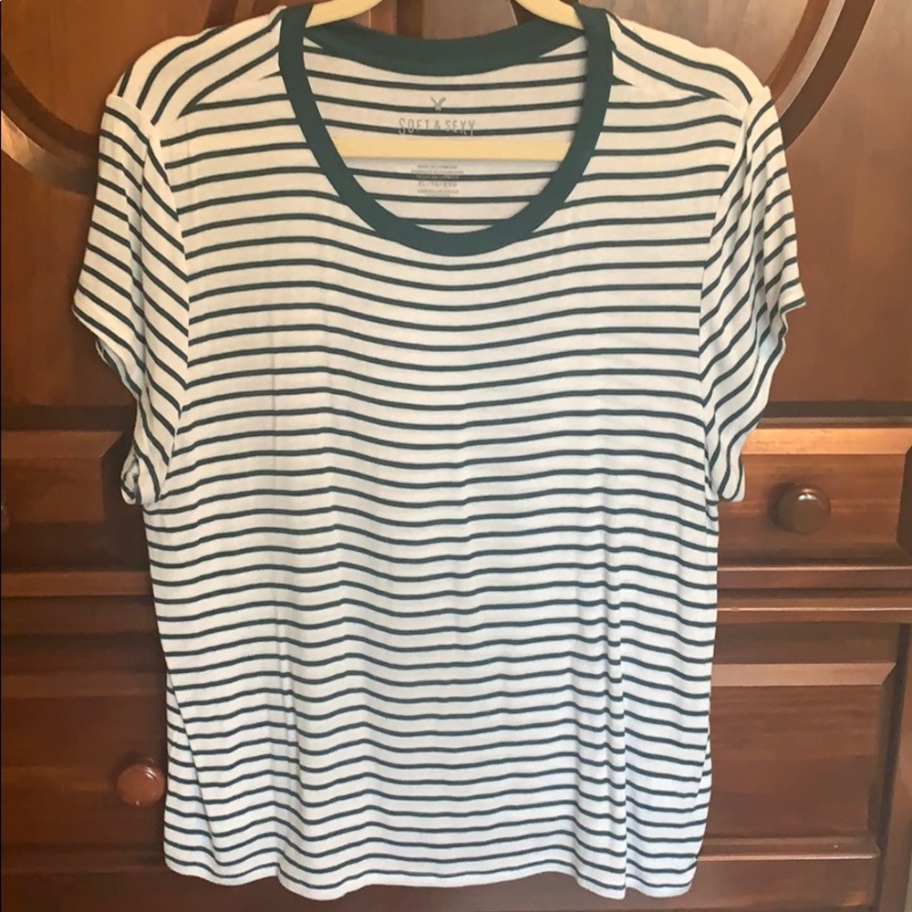 COPY - american eagle tshirt